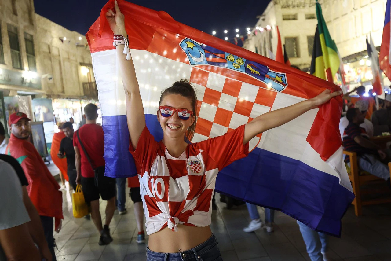 Hrvatski navijači na Souq Waqifu