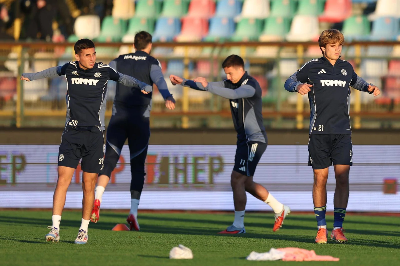 Gorica - Hajduk. Iker Almena i Rokas Pukštas , Foto: Slavko Midzor/PIXSELL