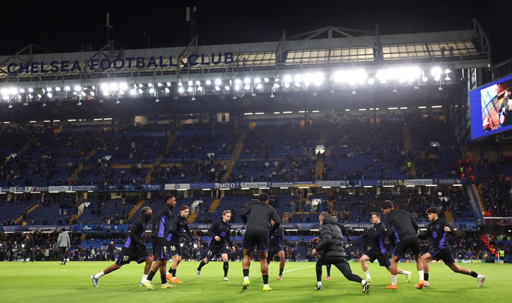 Zagrijavanje igrača Barcelone na Stamford Bridgeu
