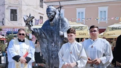 Spomenik papi Ivanu Pavlu II., Foto: Župa Sv. Stošije - Biograd/-