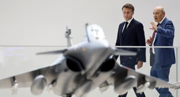 Macron na sajmu Paris Airshow