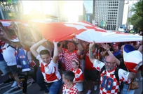 Croatia fans flood the streets of Dallas , Foto: Kai Pfaffenbach/REUTERS