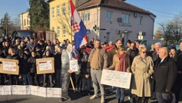 Donji Dragonožec prosvjed roditelja