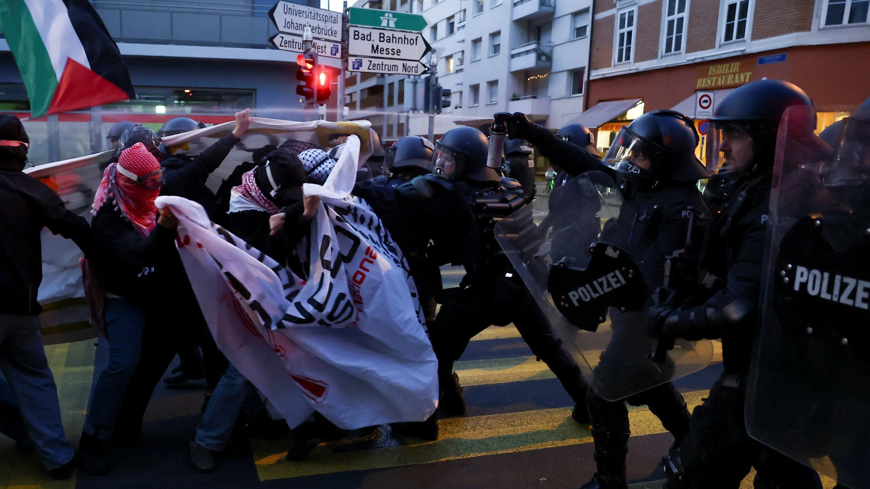 Eurosong: Kratki sukob policije i propalestinskih prosvjednika