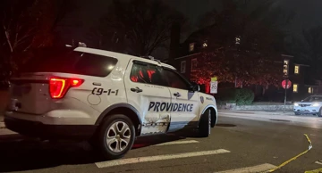 Policijsko vozilo nakon pucnjave na Sveučilištu Brown  