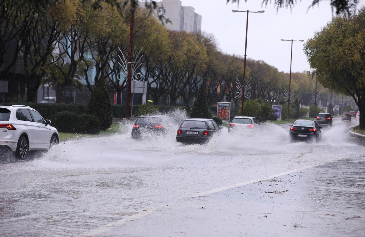U Splitu pala obilna kiša, Foto: Ivo Cagalj/PIXSELL