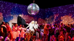 Bas Goran Jurić kao svećenik u operi Lady Macbeth Mcenskog okruga u Metropolitanu, Foto: Evan Zimmerman/Met Oper