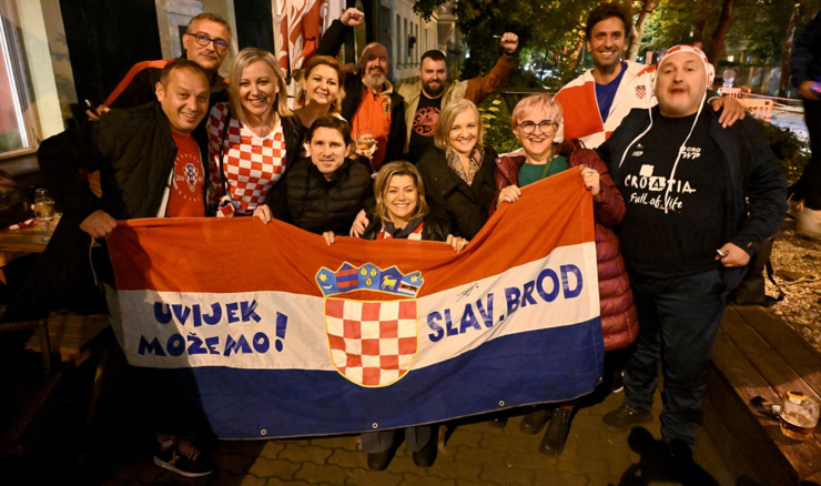 Hrvatski navijači u Pragu