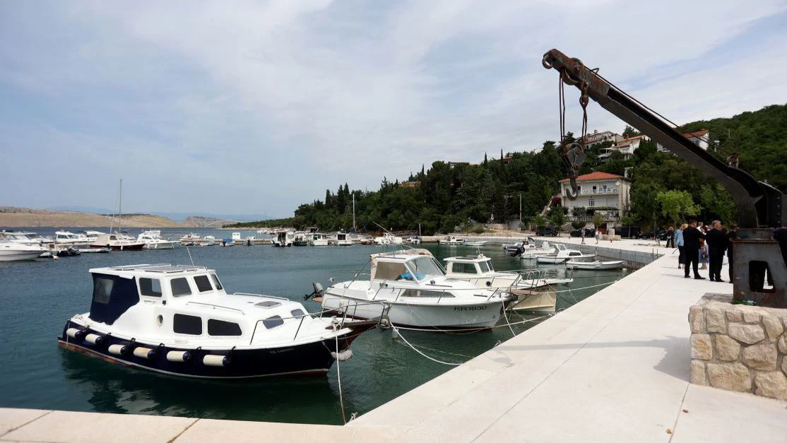 Jadranovo: Milijun eura za sigurnije privezište i novu šetnicu