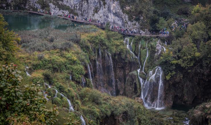 Plitvice pune gostiju, ali izazov ostaje: kako ih zadržati dulje od jednog dana