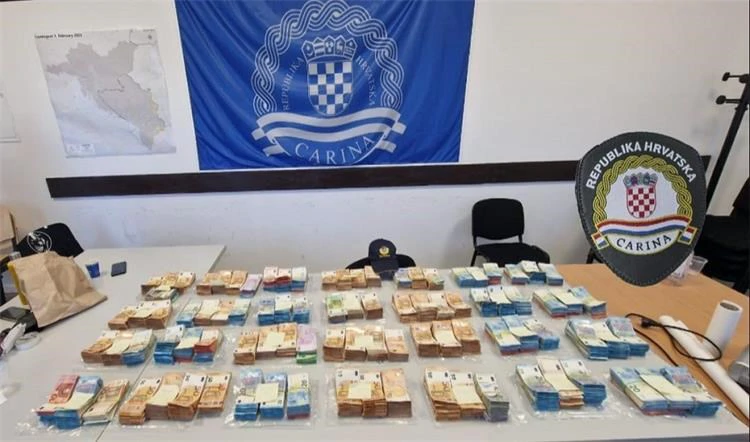 Najveća zapljena gotovine na granicama