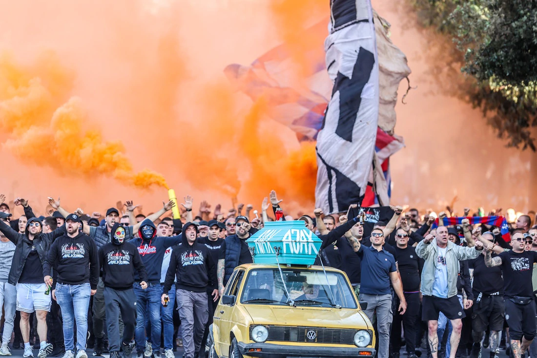 Korteo Torcide uoči dvoboja s Ajaxom, Foto: Ivana Ivanović/PIXSELL