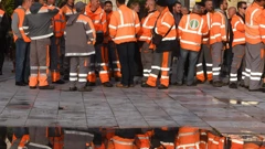 Članovi sindikata na mirnom okupljanju ispred zgrade županije Šibensko-kninske