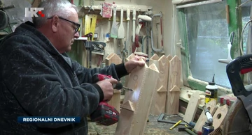 Dražen deseteljećima izrađuje kućice i hranilice za ptice