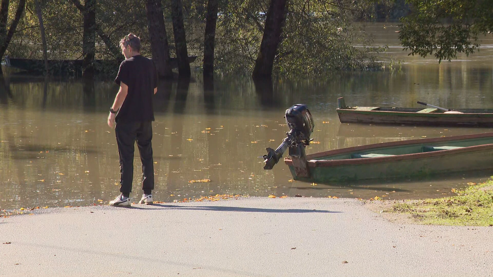 Vrhunac vodenog vala ide prema Sisku; sve službe na terenu