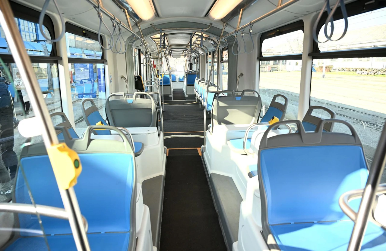 Novi ZET-ov tramvaj, Foto: Marko Lukunic/Pixsell