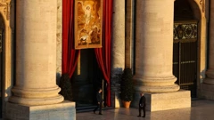 Ulaz u baziliku sv. Petra , Foto: Kai Pfaffenbach/REUTERS