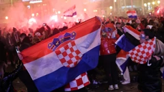 Navijači na Trgu