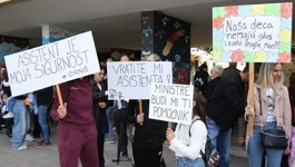 Prosvjed protiv novog Pravilnika o pomoćnicima u nastavi