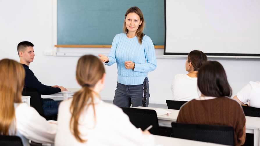 Bewerbungen für das Programm zur Einschreibung an weiterführenden Schulen per E-Einschreibung haben begonnen 10 shutterstock 2477448553 20250625163949