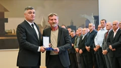 Zoran Milanović dodjeljuje odlikovanja