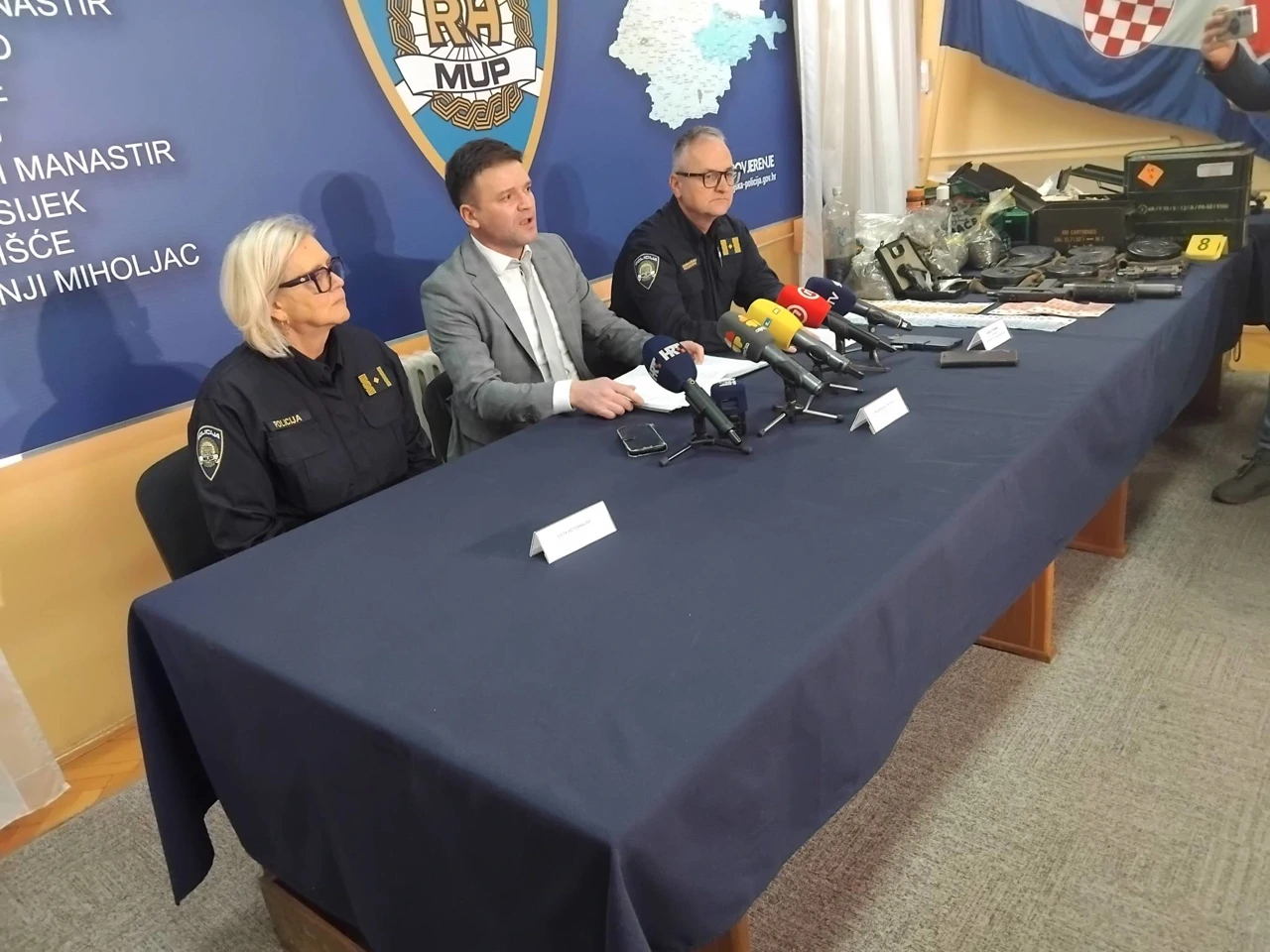 zapljena oružja, Foto: M. Kralj /HRT Radio Osijek 