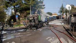 Izgorjelo vozilo Čistoće i tri automobila