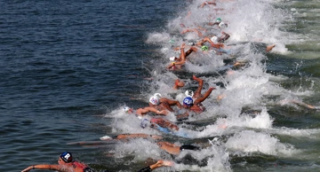 Start utrke daljinskih plivača na 5 km