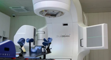 Linearni akcelerator