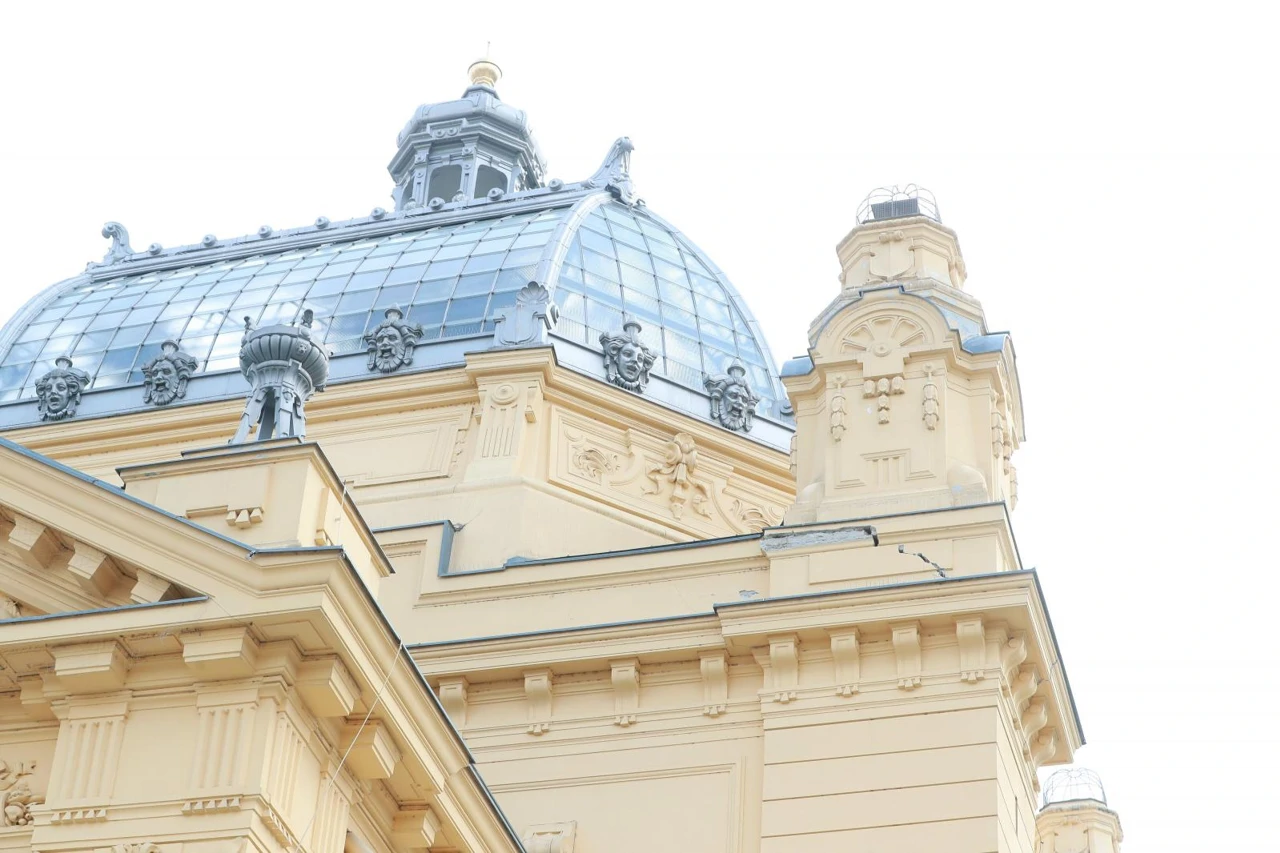 Oštećenje na Umjetničkom paviljonu