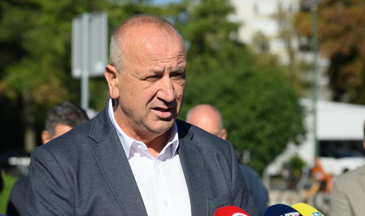Hodžić: Ponosan sam na svoga sina, ima svoj politički put