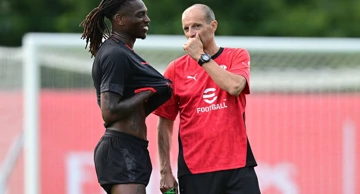 Rafael Leao i trener Milana Massimilliano Allegri