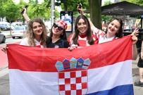 Navijačice u Hamburgu, Foto: Ante Cizmic/CROPIX