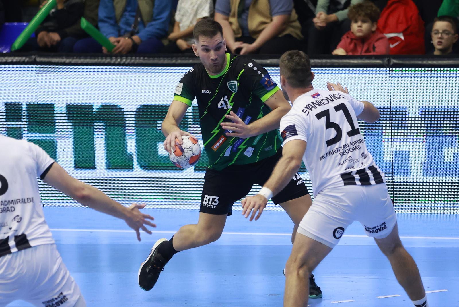 pxl 141025 140141703 20251021203207