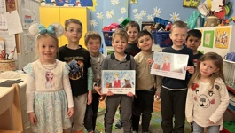 Mali ilustratori iz Dječjeg vrtića Pčelice sa svojom slikovnicom