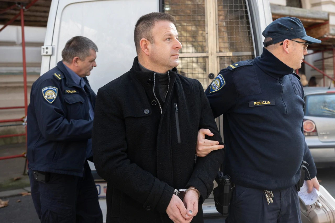 Privođenje osumnjičenih, Foto: Neva Zganec/Pixsell