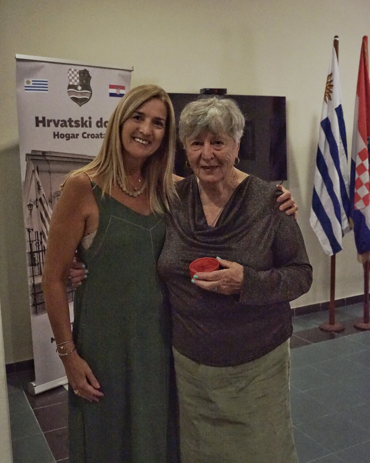 Milka Krsul i/y Violeta Ramljak, Foto: El Hogar Croata de Montevideo/ Hrvatski dom u Montevideu //