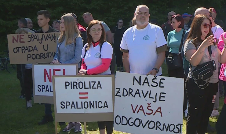Mještani na prosvjedu 