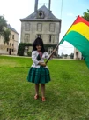 Daniela con la bandera boliviana / Daniela s bolivijskom zastavom , Foto: Juan Carlos Núñez//