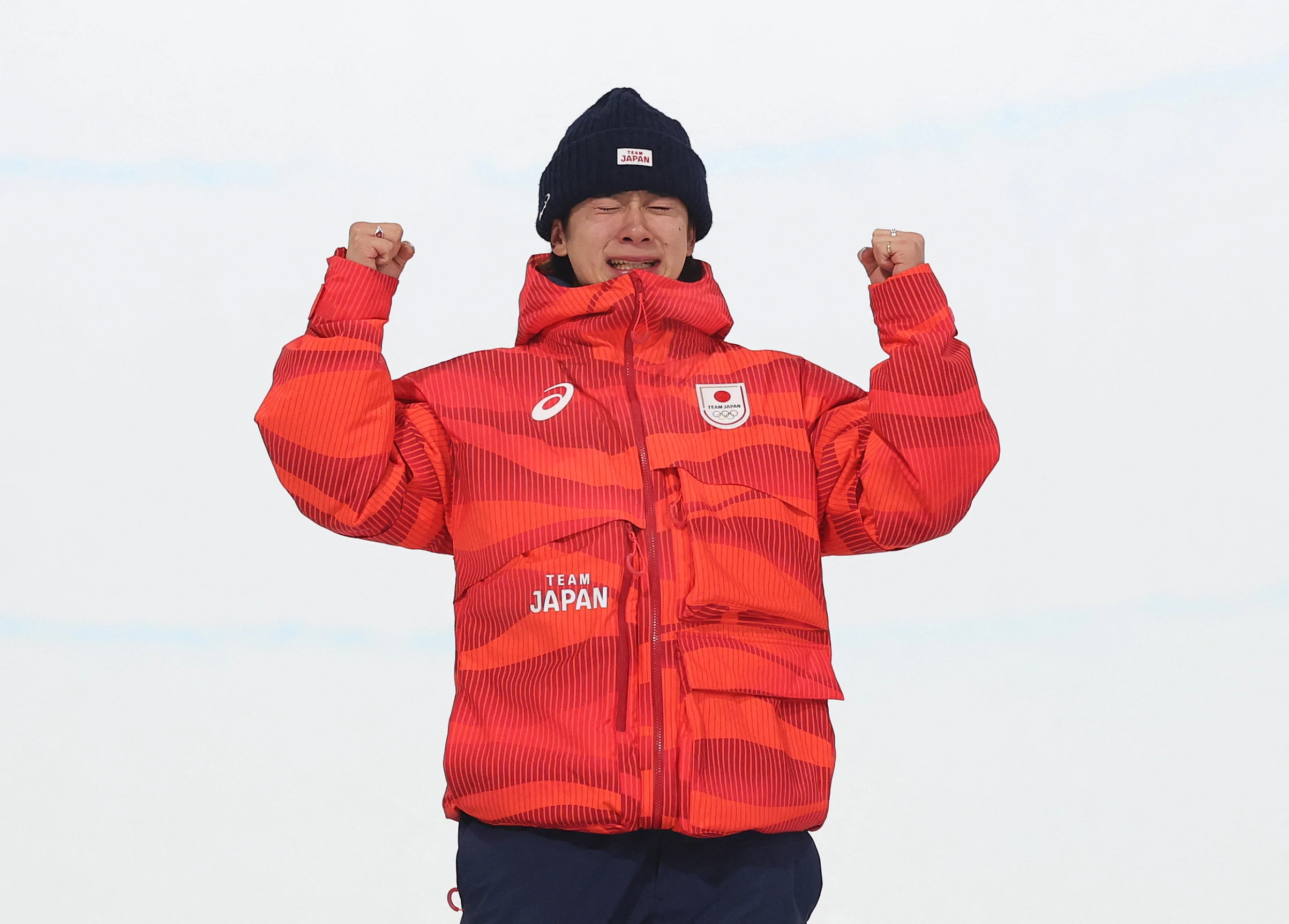 Japanac Totsuka zlatni u "halfpipeu"