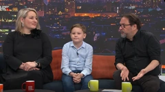 Marino Vrgoč u pratnji mame Mande i Tomislava Štengla