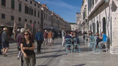Stradun pun i krajem listopada