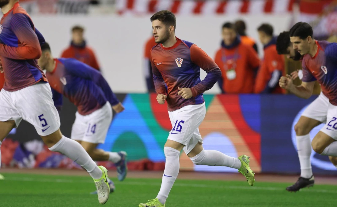 Zagrijavanje igrača uoči utakmice, Foto: Luka Stanzl/PIXSELL