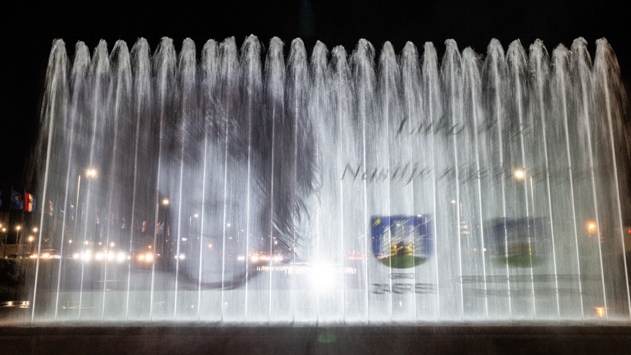 Gradske fontane osvijetljene simbolom nagrade Luka Ritz