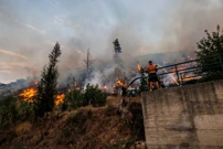  Žrnovnica: Vatra ušla u naselje , Foto: Zvonimir Barisin /Pixsell