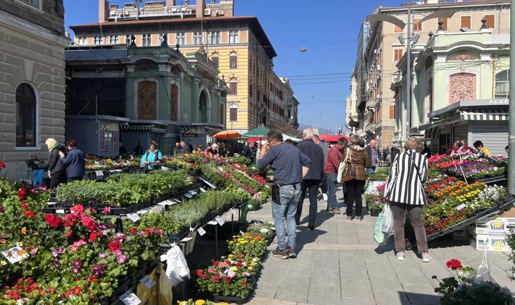 Prvi paviljon riječke tržnice u petak otvara svoja vrata građanima