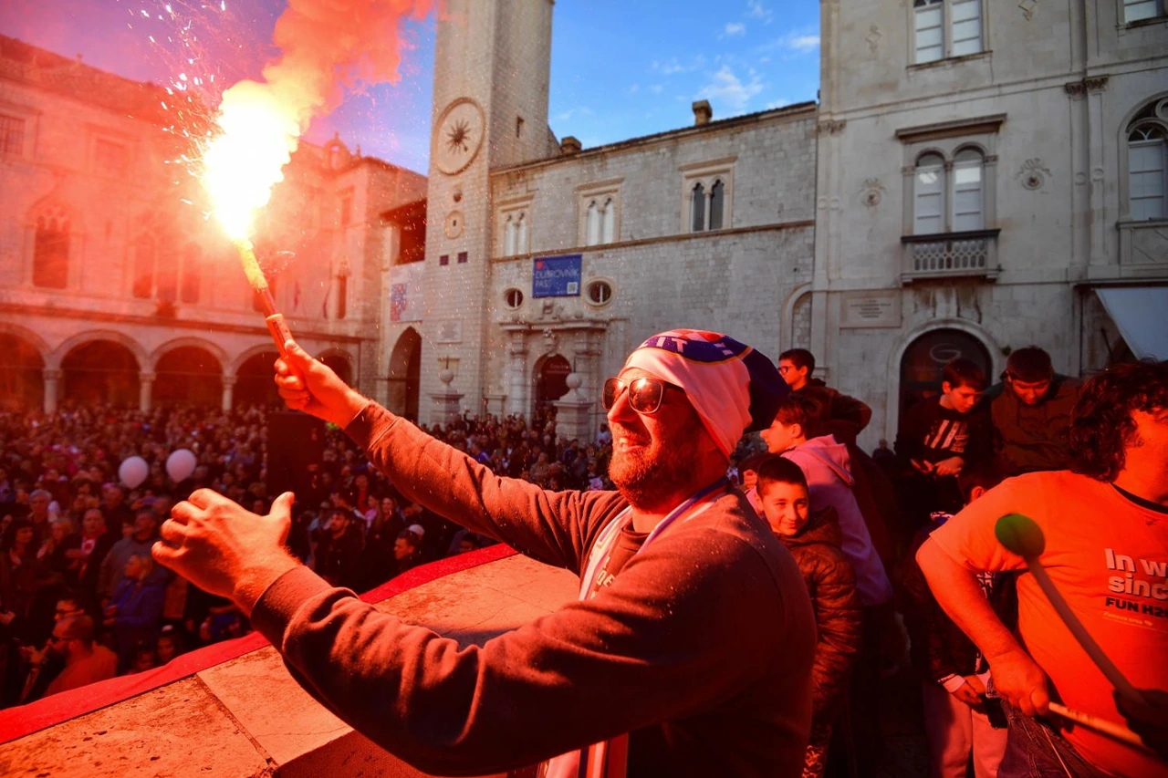 Loren Fatović, Marko Bijač, Marko Žuvela i Filip Kržić na Stradunu, Foto: Tonči Plazibat/CROPIX