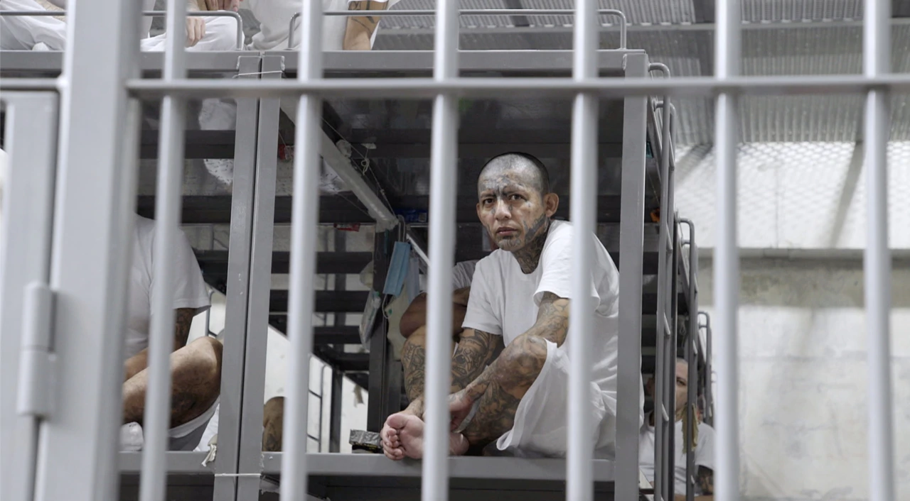 Srijeda, 19. studenog na Drugom , Foto: Salvador: Bande, megazatvori i "najcool diktator na svijetu"/dokumentarni film 