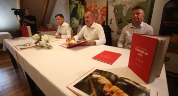 Predstavljena kuharica "Županija na stolu"