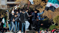 Tisuće Sirijaca slave na ulicama "pobjedu revolucije"